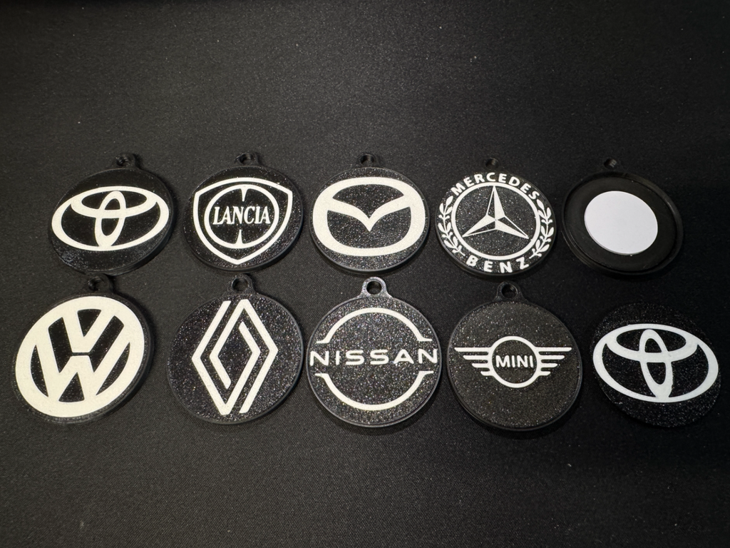 Llavero Logo Coche NFC Impreso en 3D | VW, Mercedes, Toyota, Renault y más