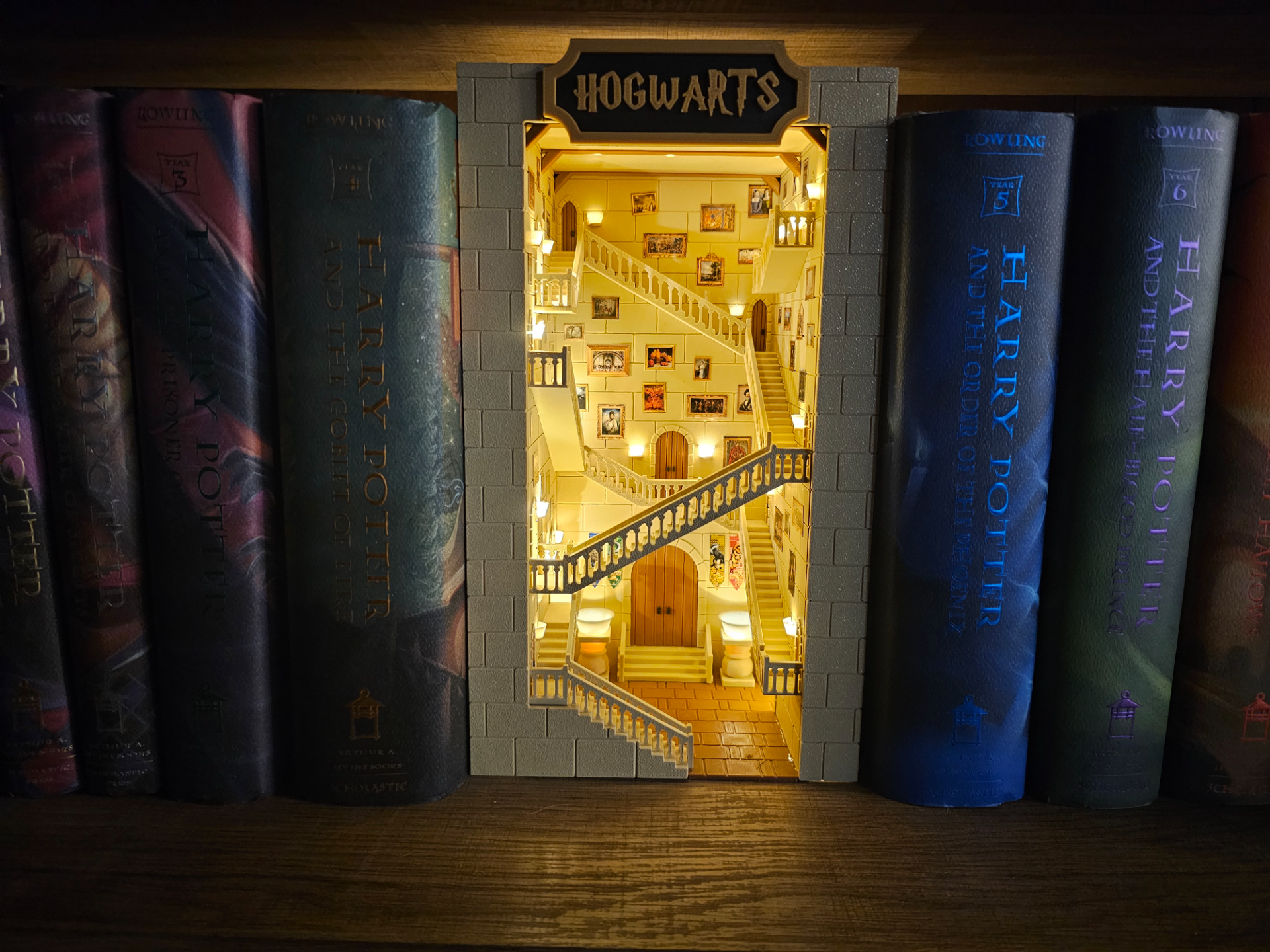 Book Nook Hogwarts