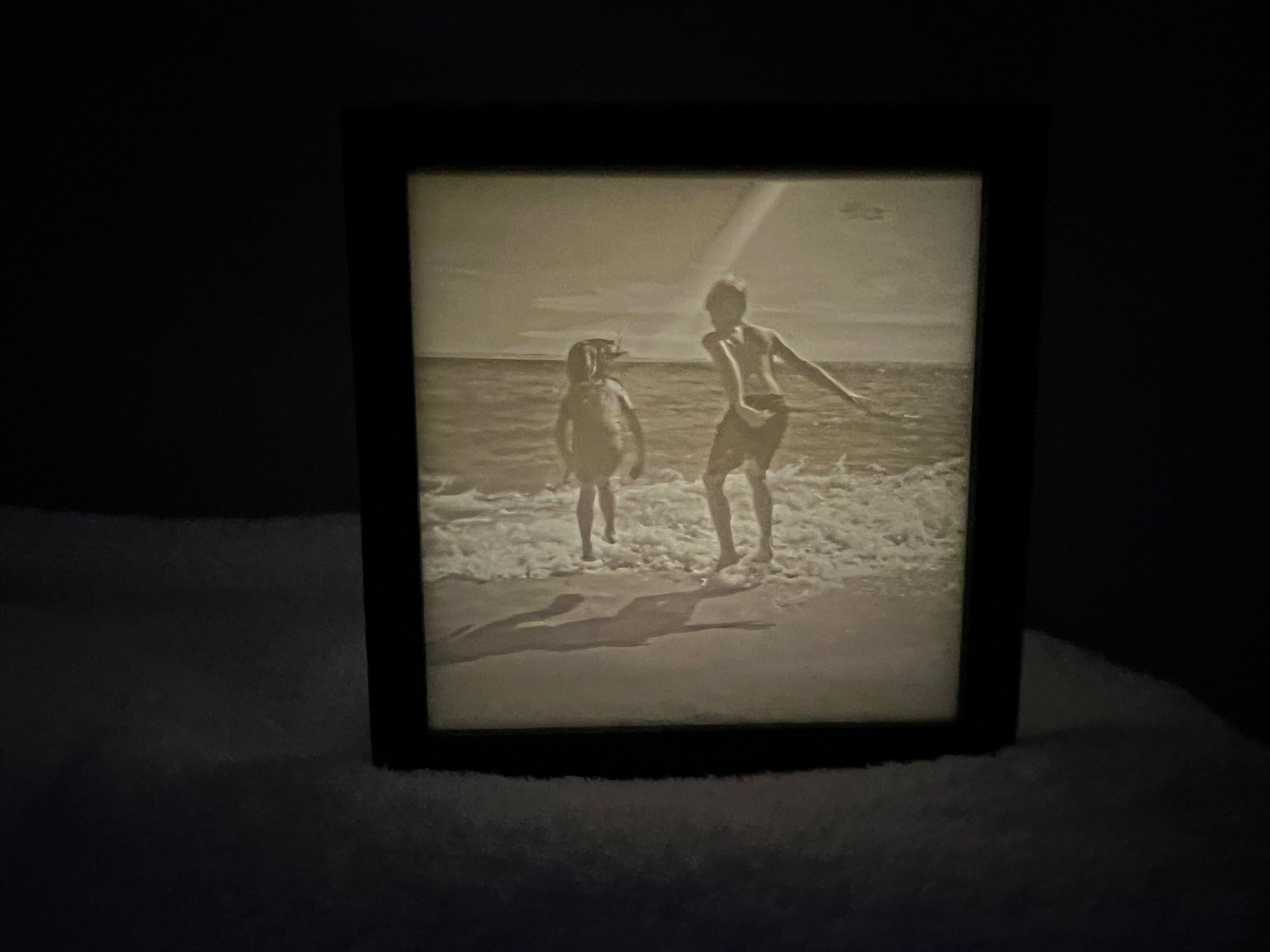 Lámpara Cubo Litofanía Personalizada | Hasta 6 Fotos | Regalo Único - Vantor StreetLámpara Cubo Litofanía Personalizada | Hasta 6 Fotos | Regalo ÚnicoLámparaVantor StreetVantor StreetLámpara Cubo Litofanía Personalizada | Hasta 6 Fotos | Regalo Único