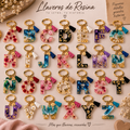 Llavero de Resina Personalizado con Inicial – Letra y Diseño a Elegir - Vantor StreetLlavero de Resina Personalizado con Inicial – Letra y Diseño a ElegirVantor StreetVantor StreetALlavero de Resina Personalizado con Inicial – Letra y Diseño a Elegir