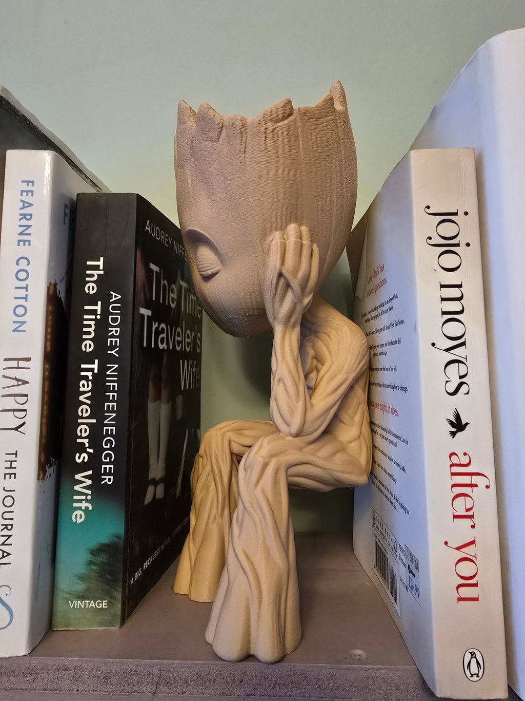 Sujetalibros Baby Groot - Vantor StreetSujetalibros Baby GrootRinconcito de librosVantor StreetVantor StreetSujetalibros Baby Groot